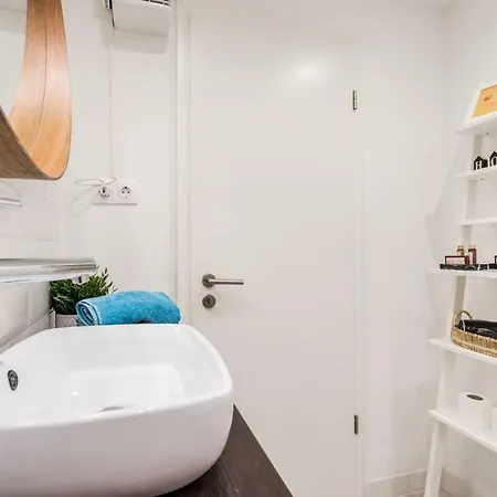 Own At Gozsdu Appartement Boedapest